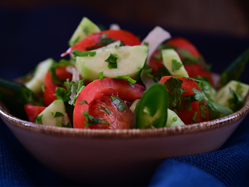 214) Cucumber and tomato salad 